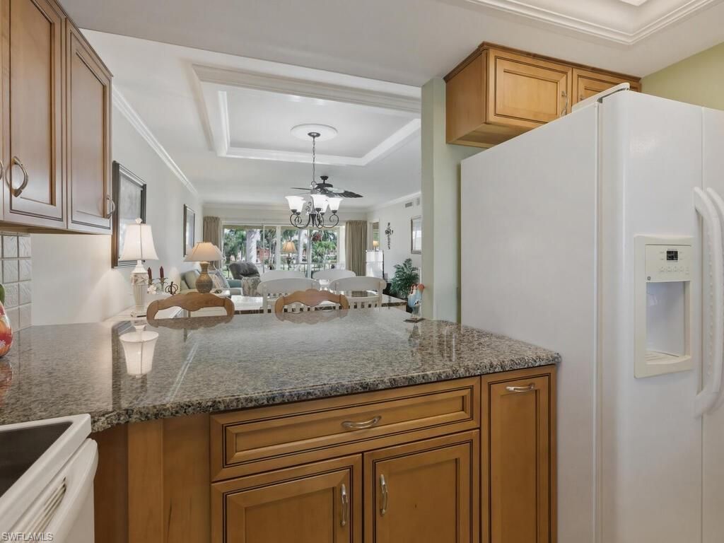 351 Charlemagne Blvd, Unit B208, Naples, FL 34112 Photo