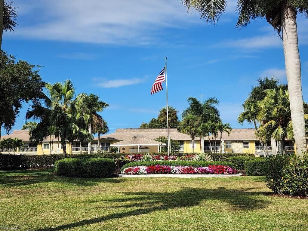351 Charlemagne Blvd, Unit B208, Naples, FL 34112 Photo