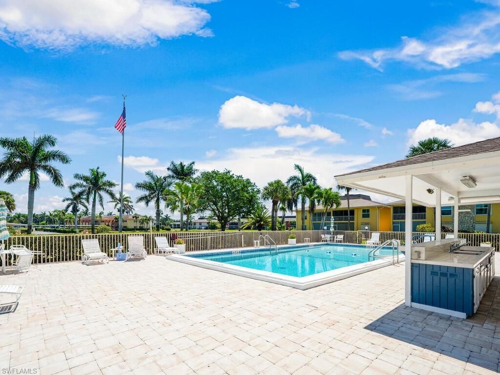 351 Charlemagne Blvd, Unit B208, Naples, FL 34112 Photo