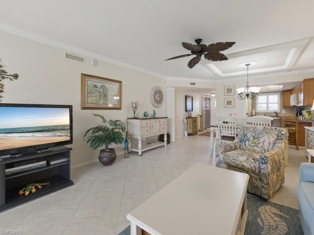351 Charlemagne Blvd, Unit B208, Naples, FL 34112 Photo
