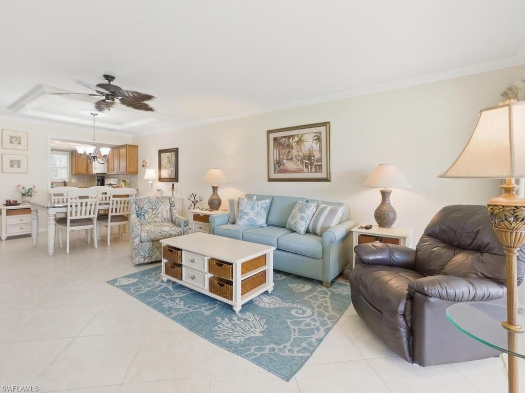 351 Charlemagne Blvd, Unit B208, Naples, FL 34112 Photo