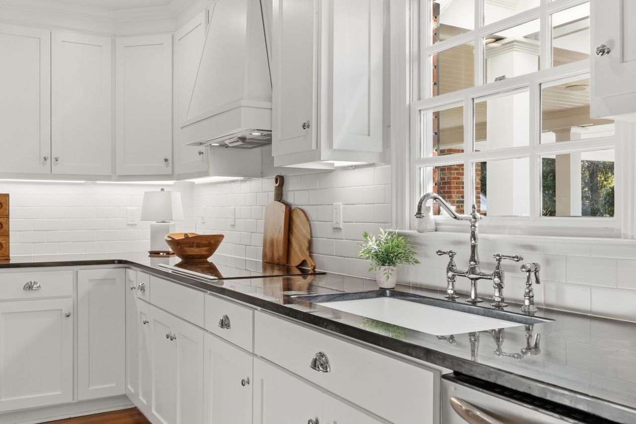 429 Fox Bay Rd.  Photo 15