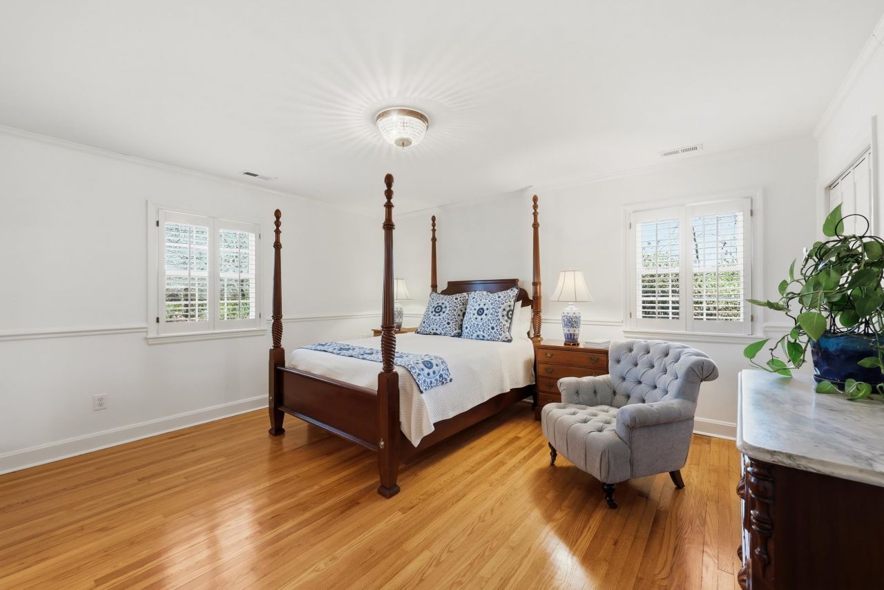 429 Fox Bay Rd.  Photo 35