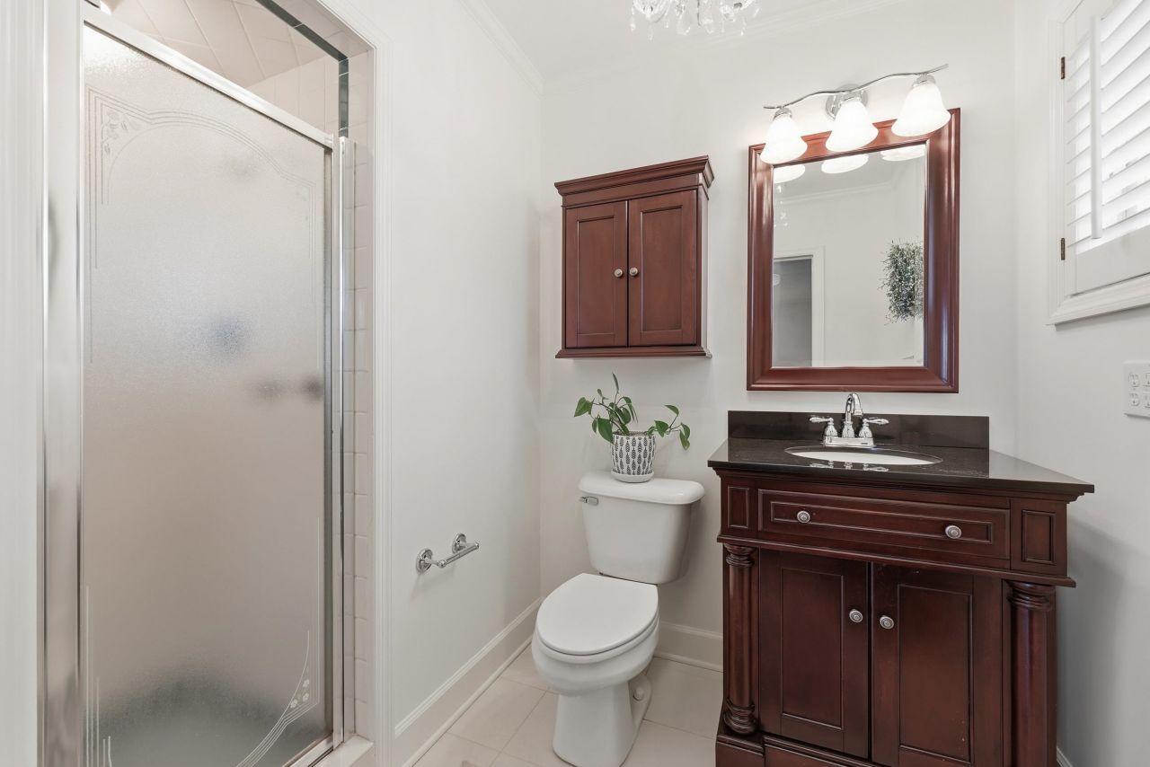 429 Fox Bay Rd.  Photo 37