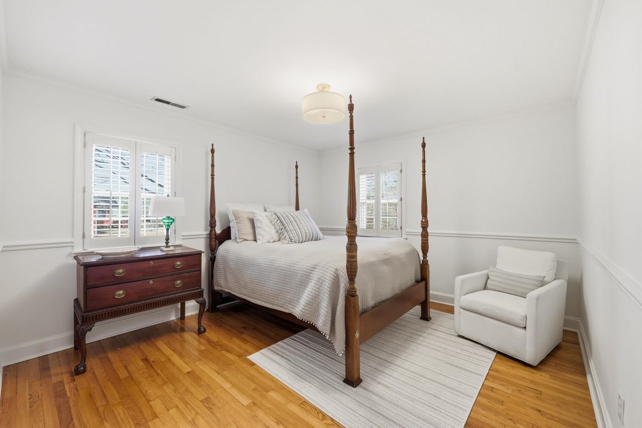 429 Fox Bay Rd.  Photo 38