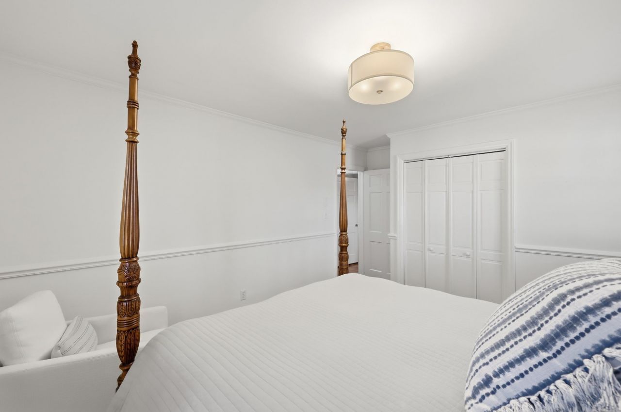 429 Fox Bay Rd.  Photo 39