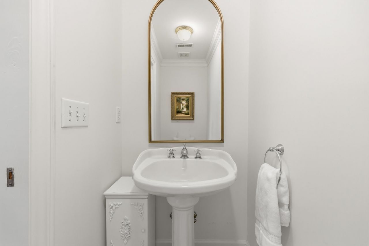 429 Fox Bay Rd.  Photo 41