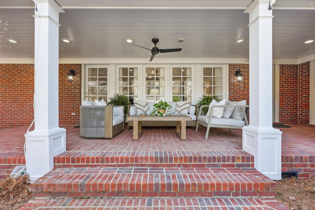 429 Fox Bay Rd.  Photo 51