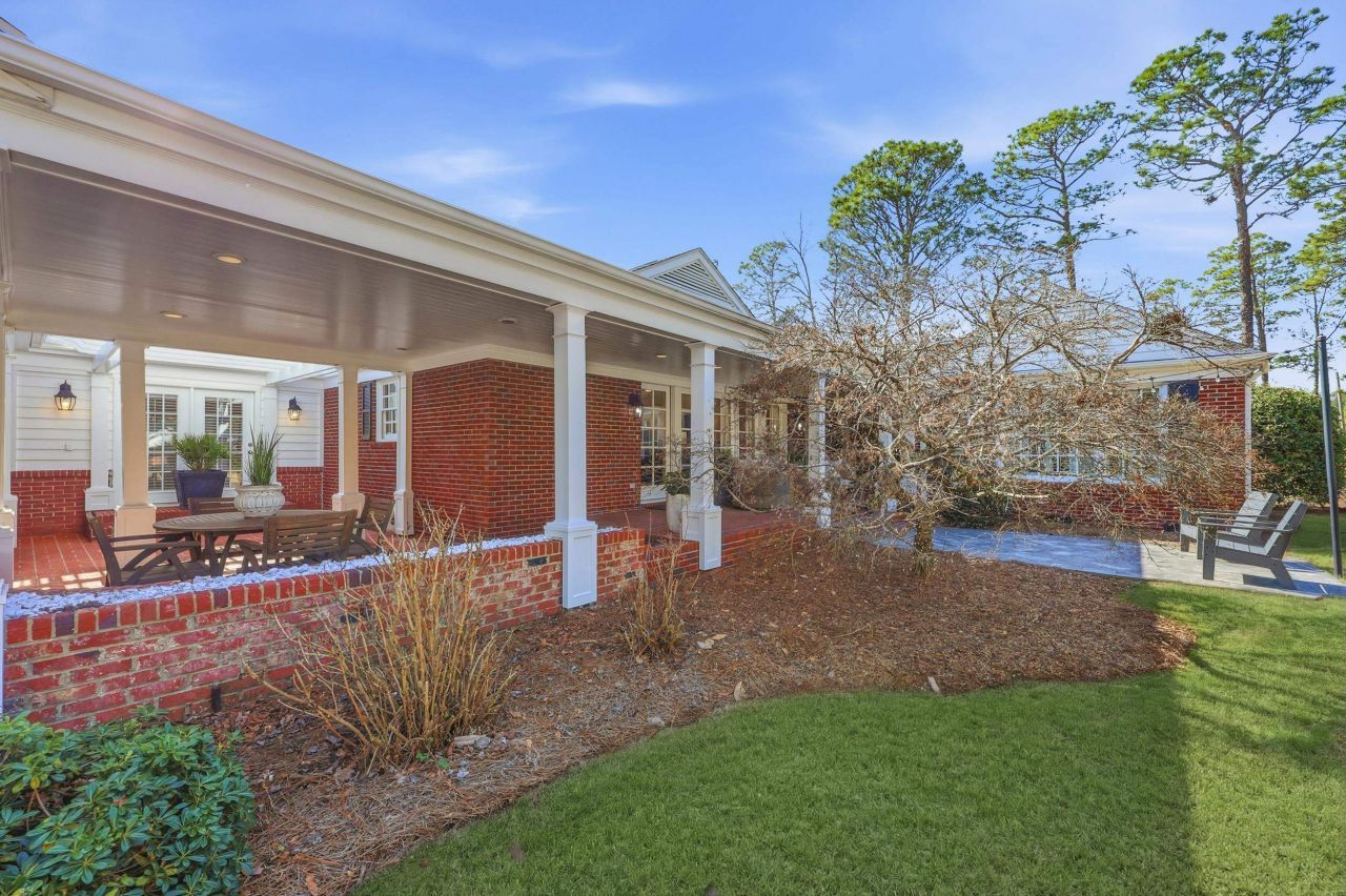 429 Fox Bay Rd.  Photo 54