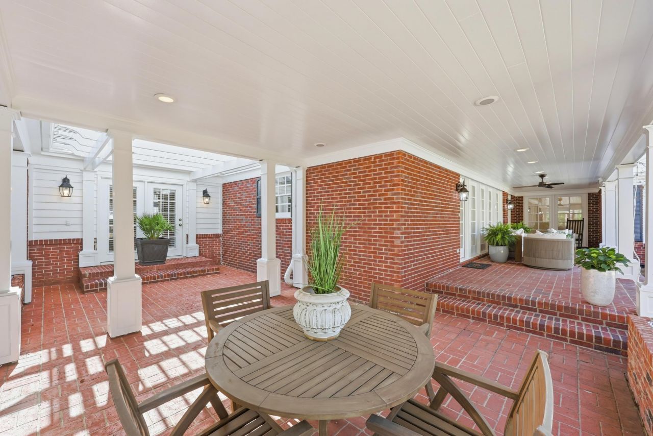 429 Fox Bay Rd.  Photo 56