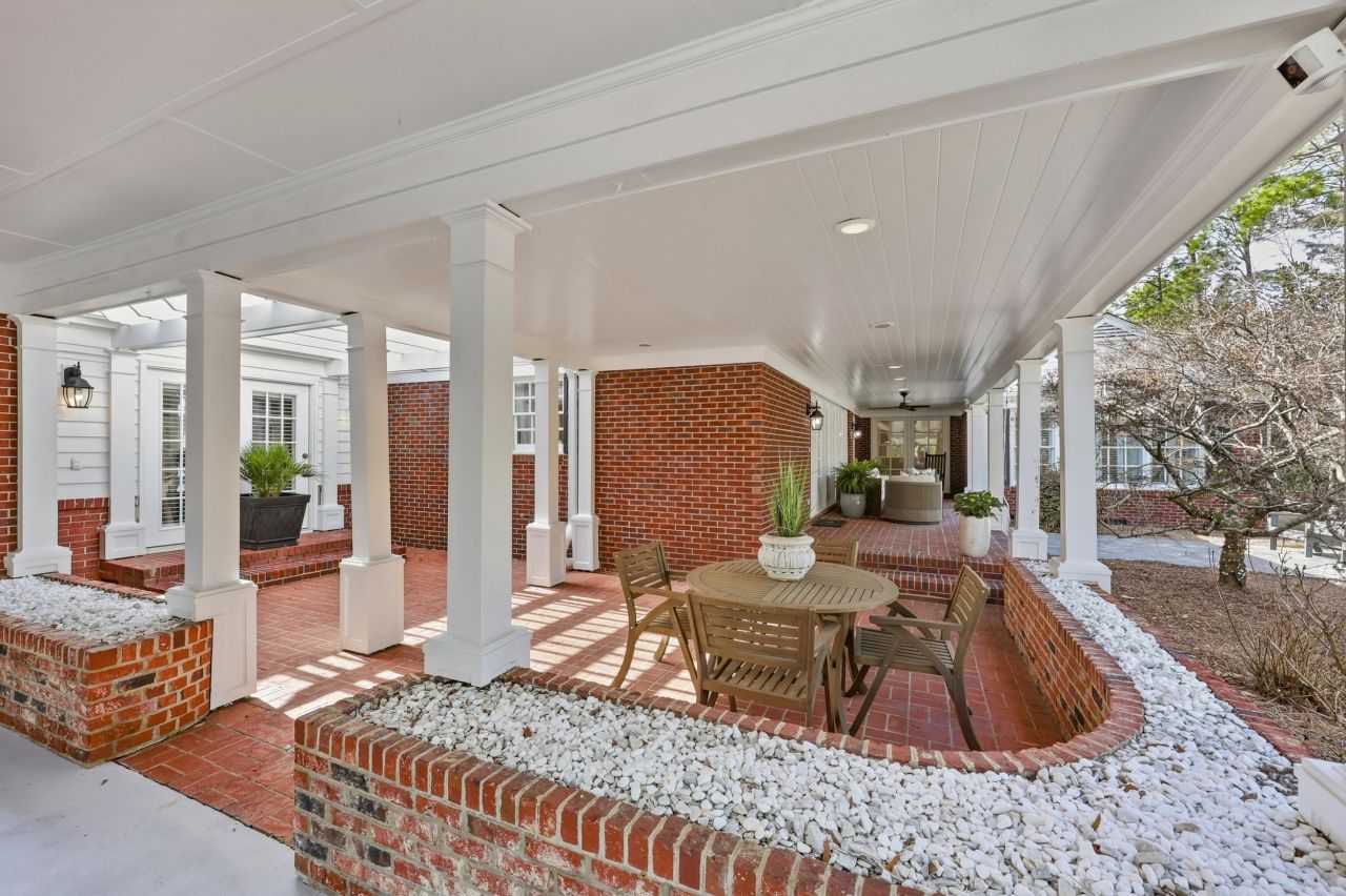 429 Fox Bay Rd.  Photo 57