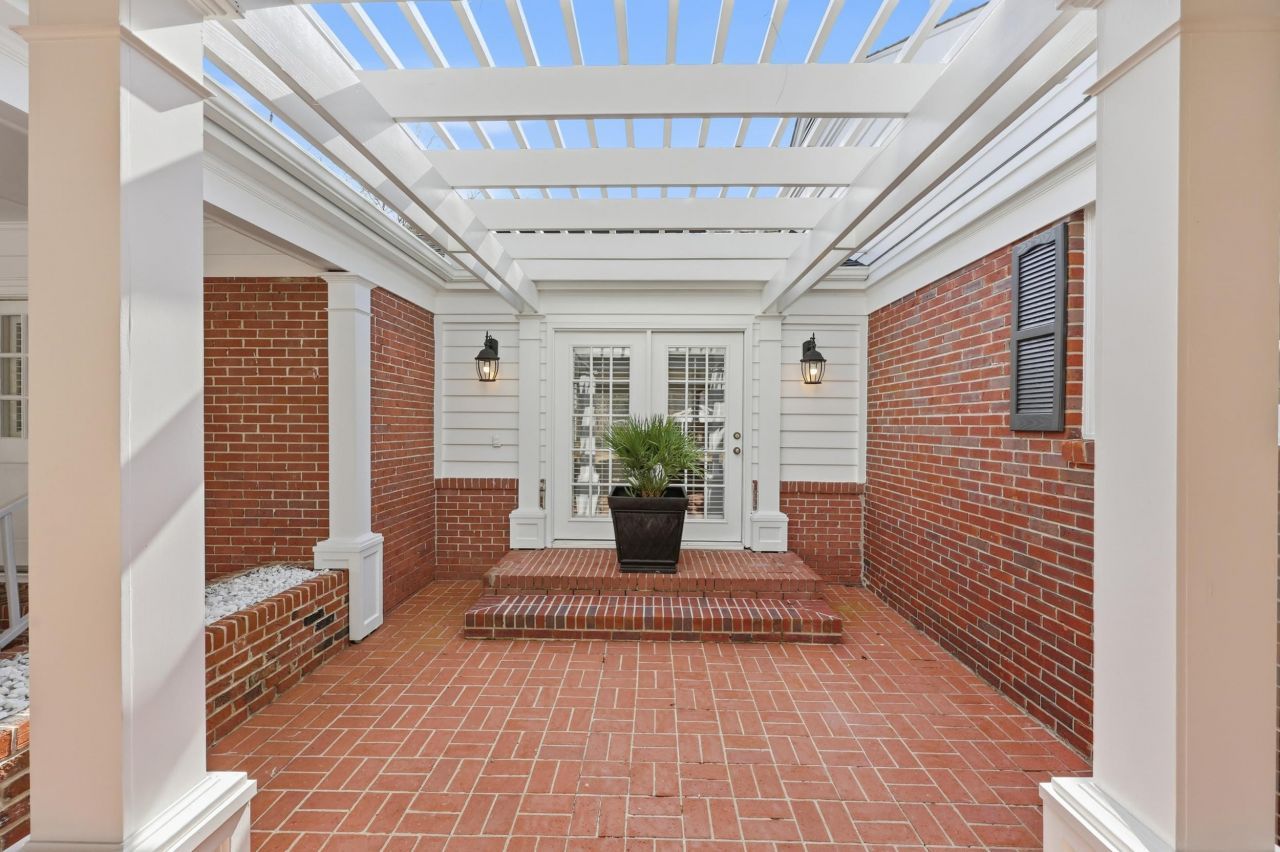 429 Fox Bay Rd.  Photo 59