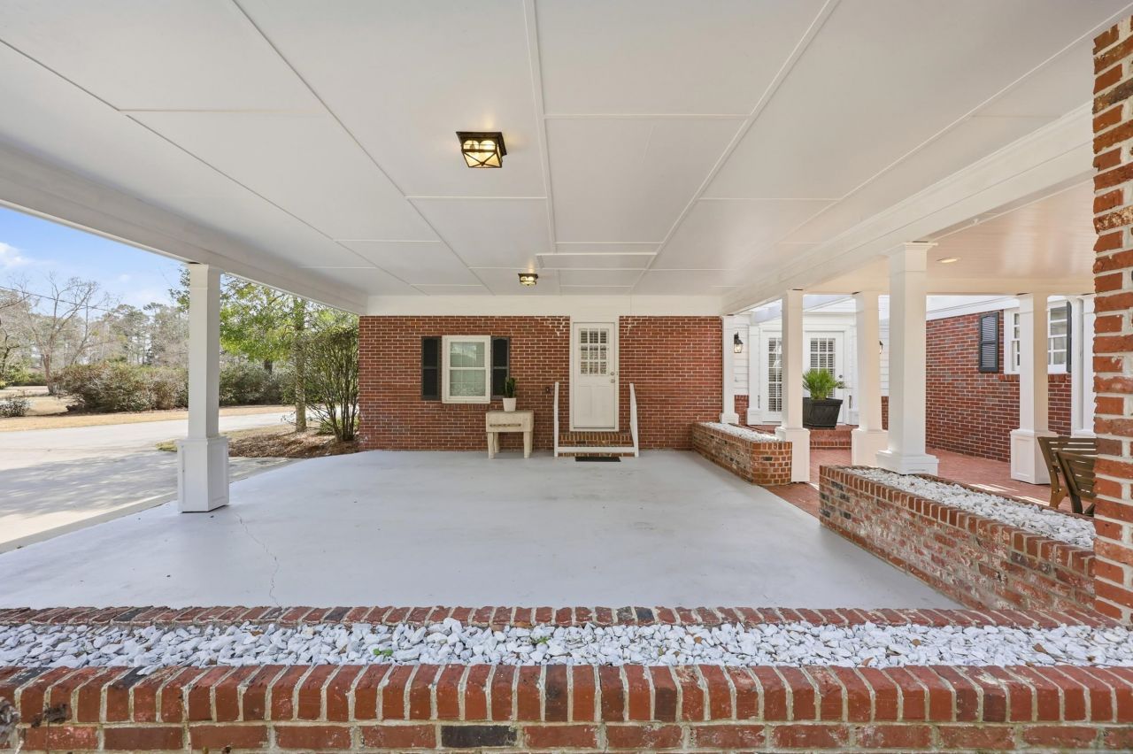 429 Fox Bay Rd.  Photo 60