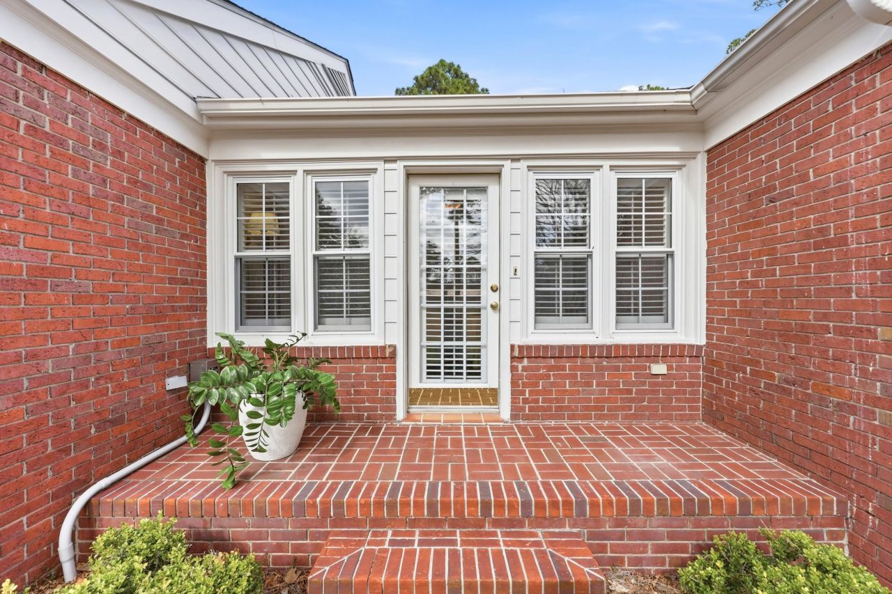 429 Fox Bay Rd.  Photo 62