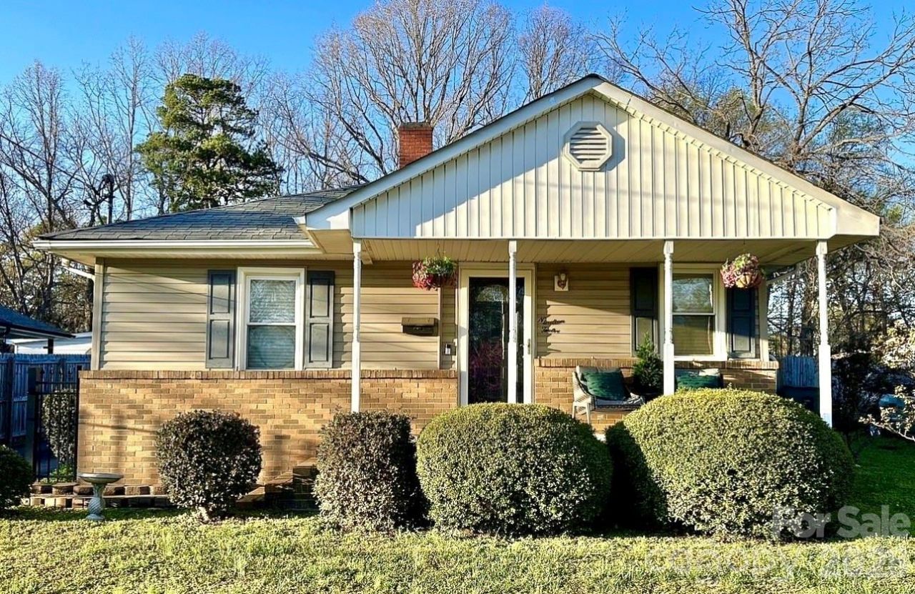1912 Graham Street, Gastonia, NC 28052 Main Photo