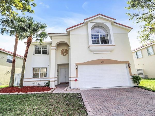 652 NW 133rd Dr , Plantation, FL 33325