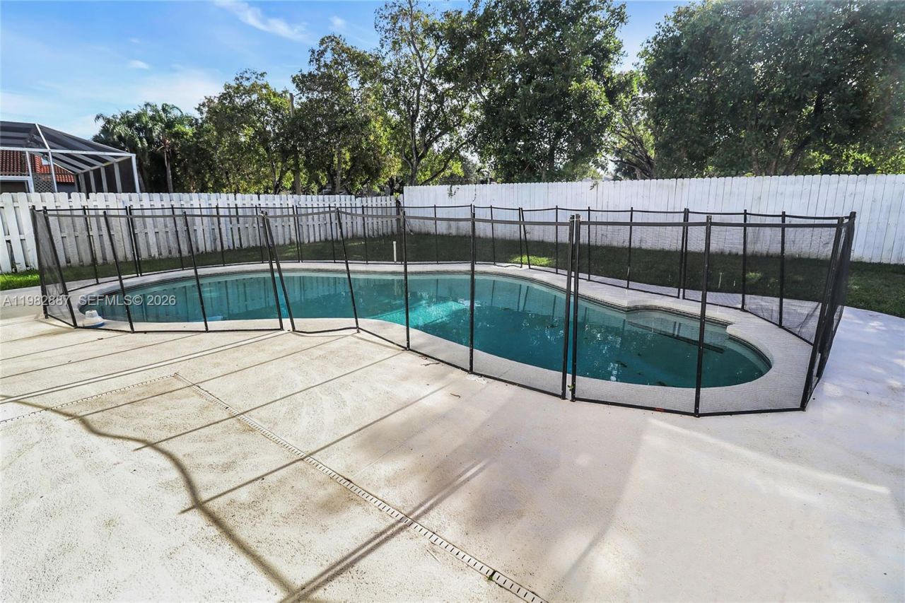 652 NW 133rd Dr , Plantation, FL 33325 Photo