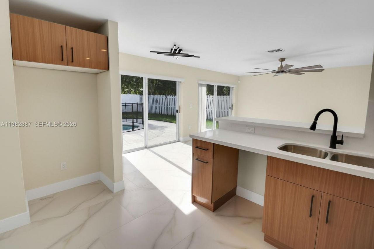 652 NW 133rd Dr , Plantation, FL 33325 Photo