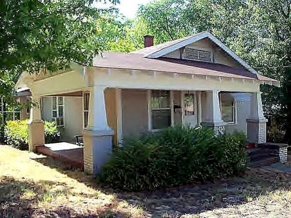 206 N montgomery Street, Clarksville, AR 72830
