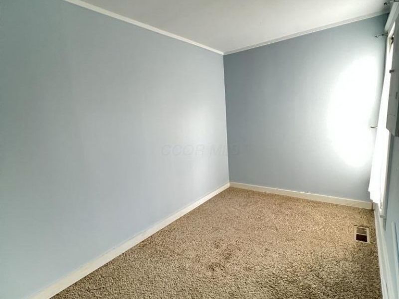 301 S Water Street S, Williamsport, OH 43164 Photo 11