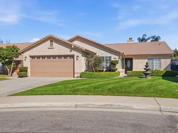 12108 Flat Iron Court, Bakersfield, CA 93312