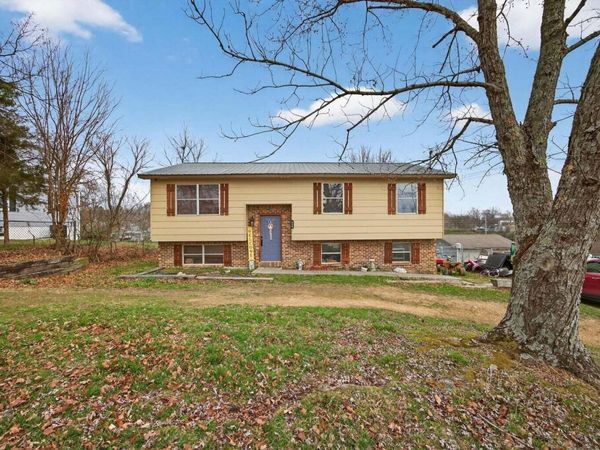230 SE Fairview Drive SE, Cleveland, TN 37323