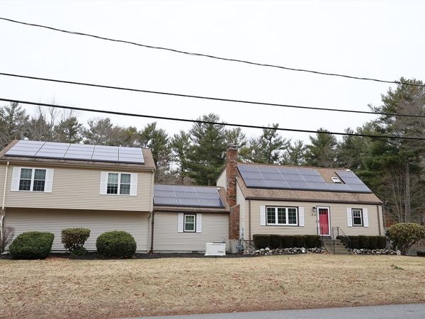 100 Valley St, Pembroke, MA 02359