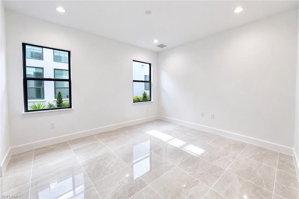 12770 Woodbury Dr, Estero, FL 33928 Photo