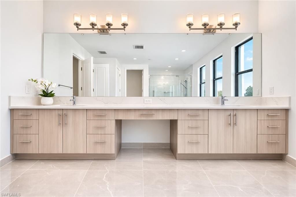 12770 Woodbury Dr, Estero, FL 33928 Photo