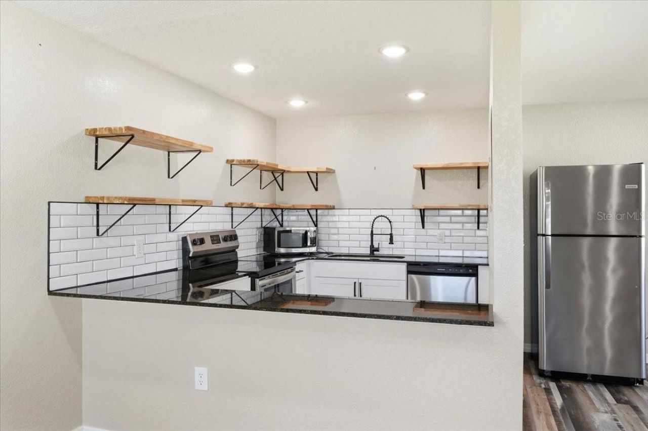 205 Andover Place N, Unit 119, Sun City Center, FL 33573 Photo
