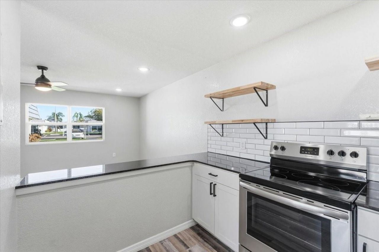 205 Andover Place N, Unit 119, Sun City Center, FL 33573 Photo