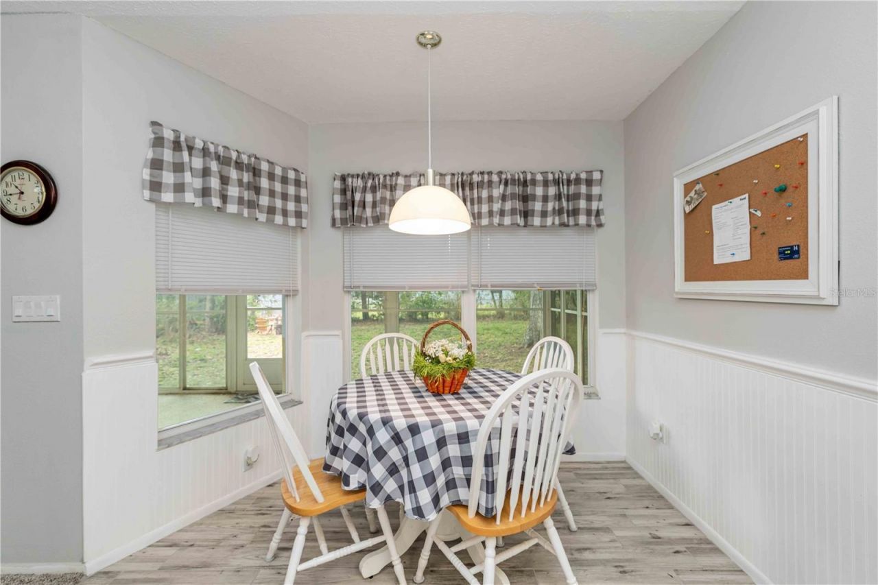 4524 28th Avenue Drive E, Bradenton, FL 34208 Photo