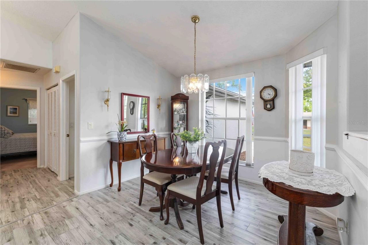 4524 28th Avenue Drive E, Bradenton, FL 34208 Photo