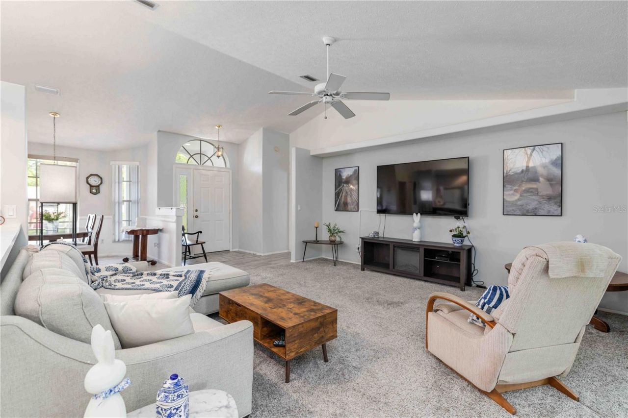 4524 28th Avenue Drive E, Bradenton, FL 34208 Photo