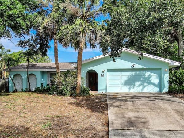 3749 MCKAY CREEK DRIVE , LARGO, FL 33770