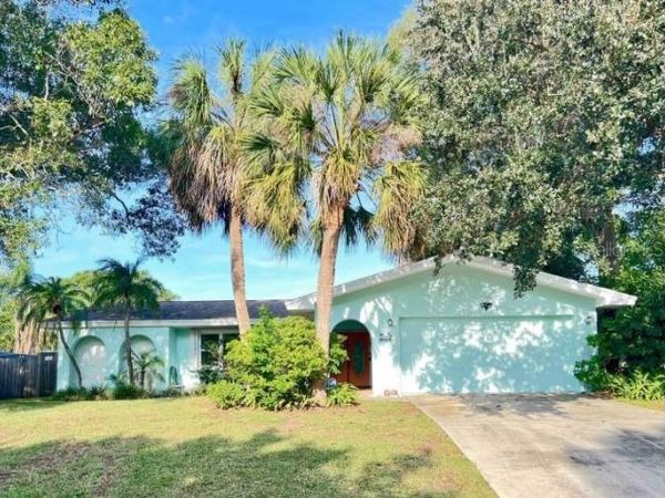 3749 MCKAY CREEK DRIVE , LARGO, FL 33770