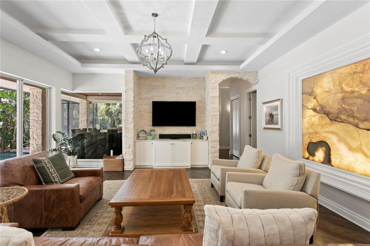 16204 Sierra De Avila, Tampa, FL 33613 Photo