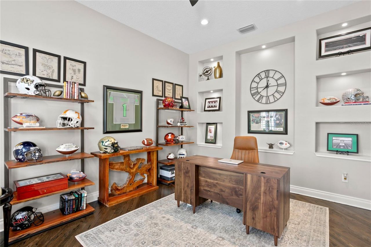 16204 Sierra De Avila, Tampa, FL 33613 Photo