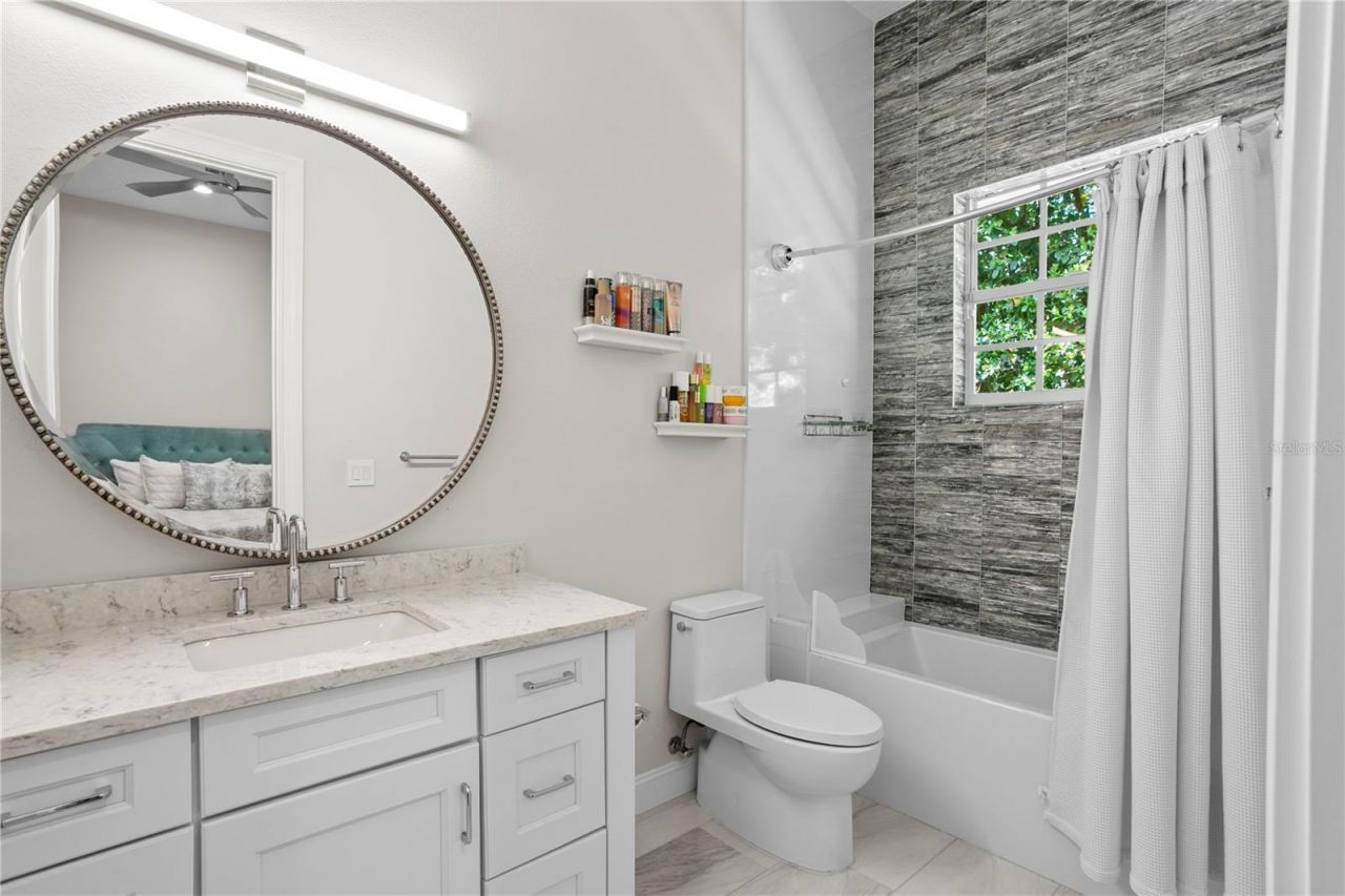 16204 Sierra De Avila, Tampa, FL 33613 Photo