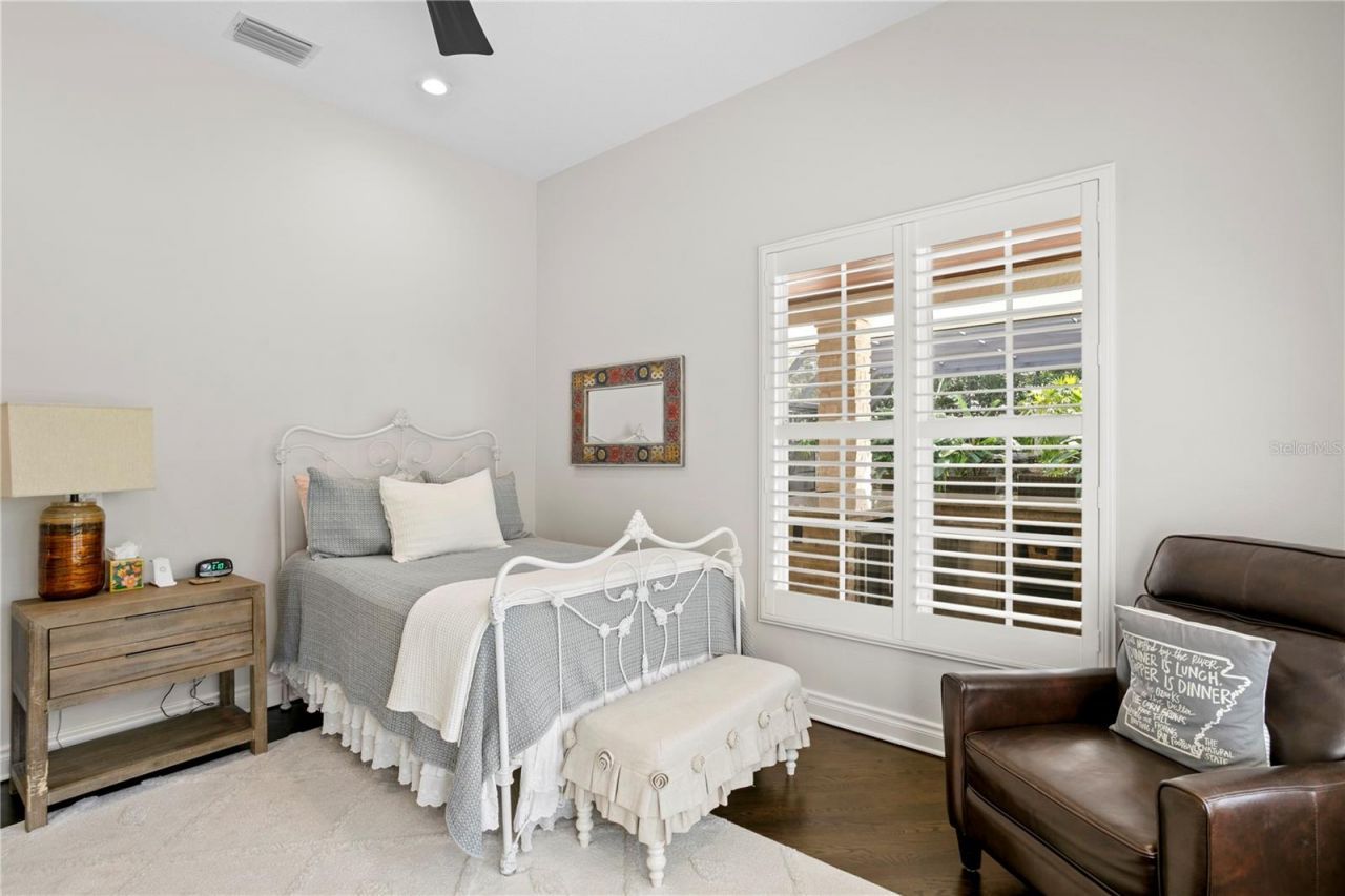 16204 Sierra De Avila, Tampa, FL 33613 Photo