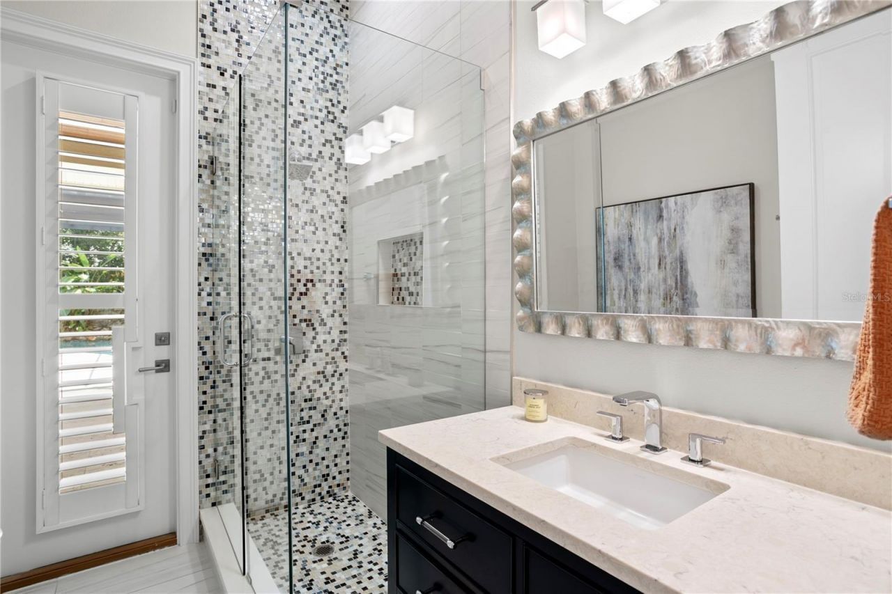 16204 Sierra De Avila, Tampa, FL 33613 Photo