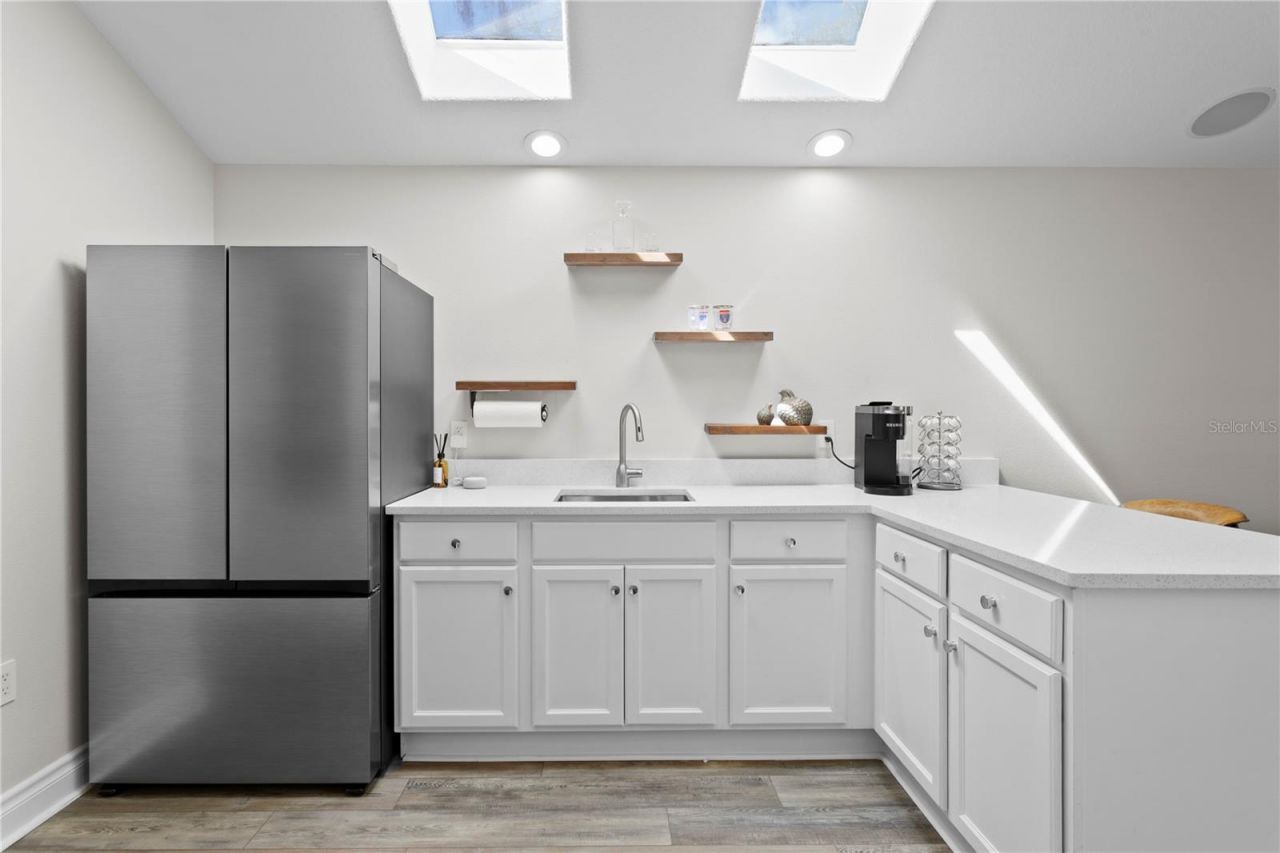 16204 Sierra De Avila, Tampa, FL 33613 Photo