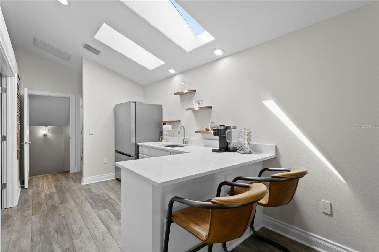 16204 Sierra De Avila, Tampa, FL 33613 Photo