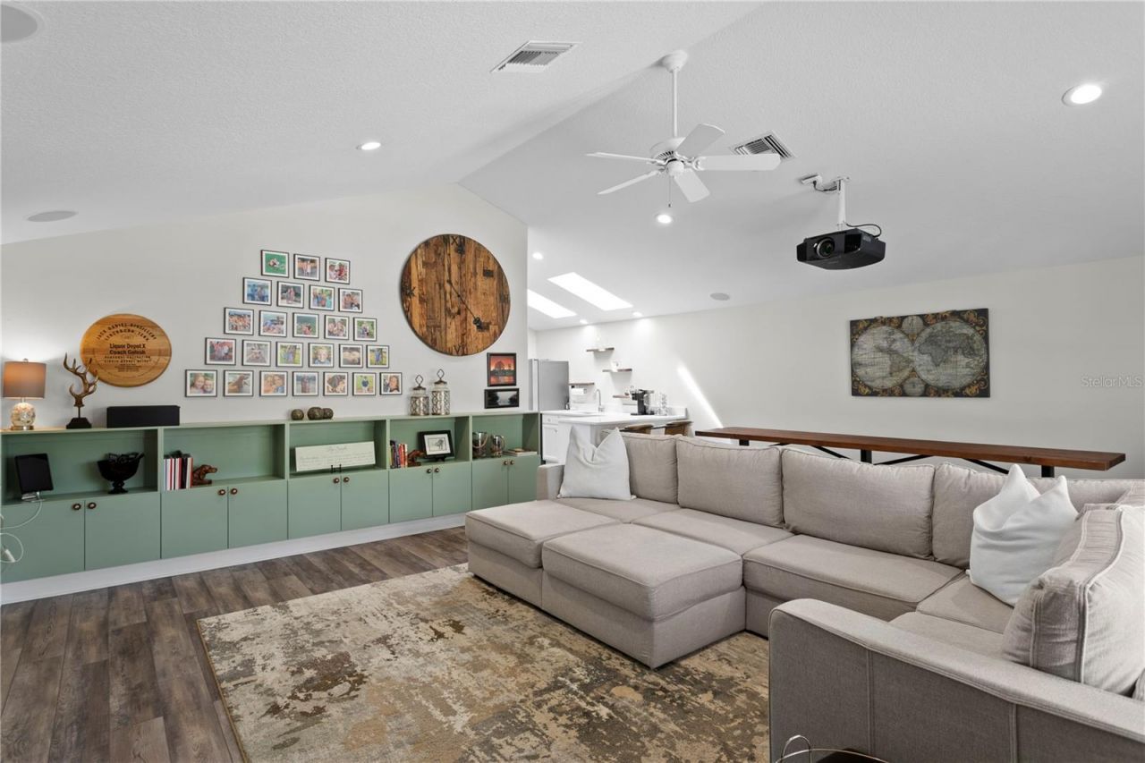 16204 Sierra De Avila, Tampa, FL 33613 Photo