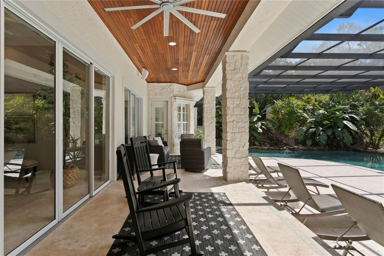 16204 Sierra De Avila, Tampa, FL 33613 Photo