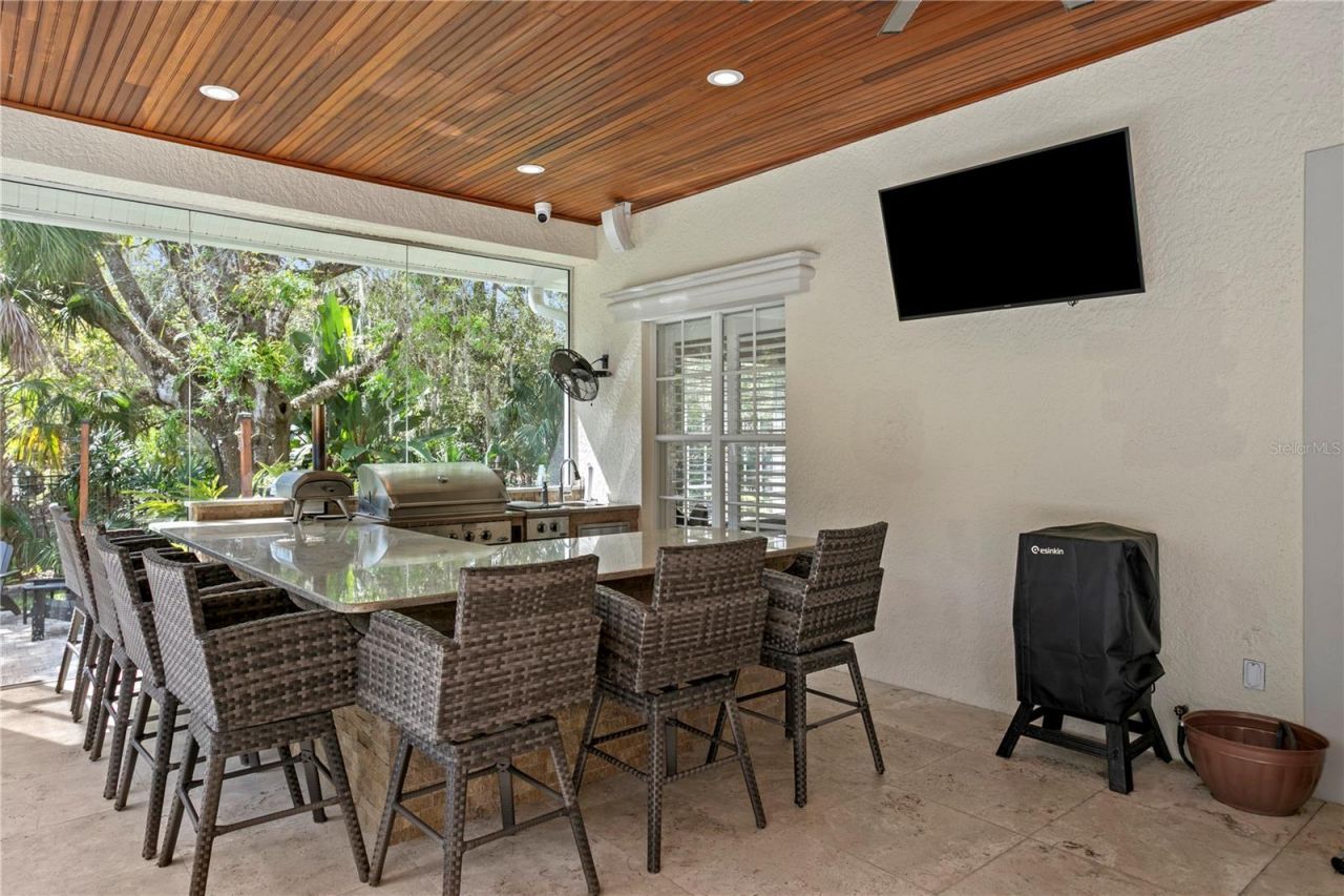 16204 Sierra De Avila, Tampa, FL 33613 Photo