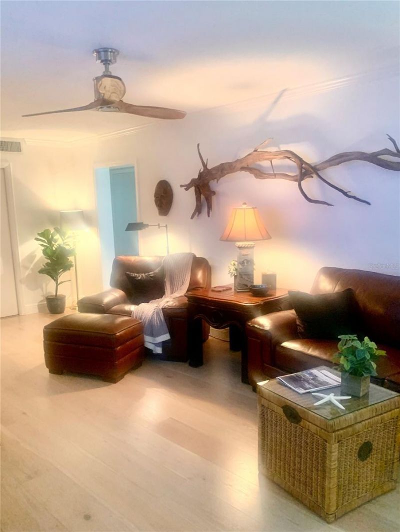 1338 Snell Isle Boulevard Ne, Unit 2, Saint Petersburg, FL 33704 Photo