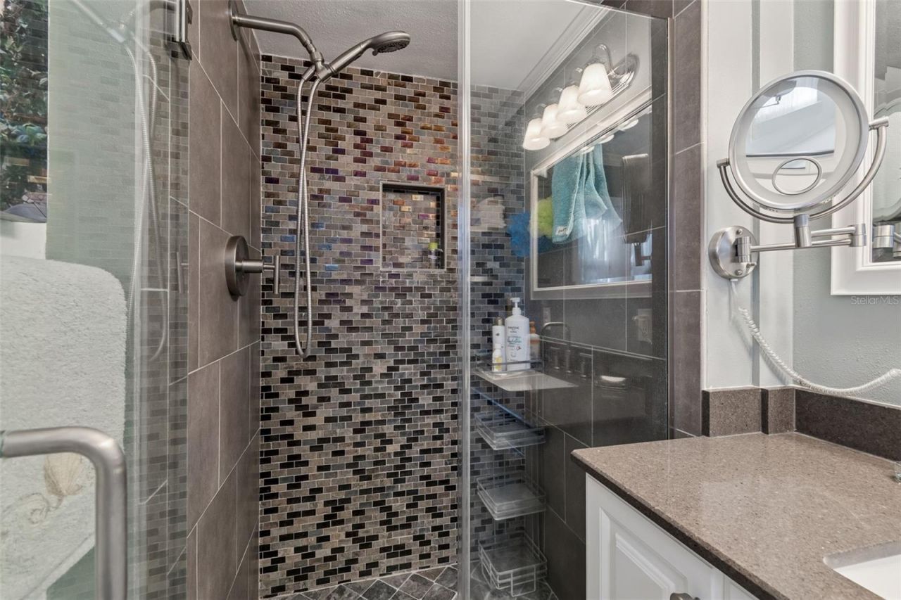 1338 Snell Isle Boulevard Ne, Unit 2, Saint Petersburg, FL 33704 Photo