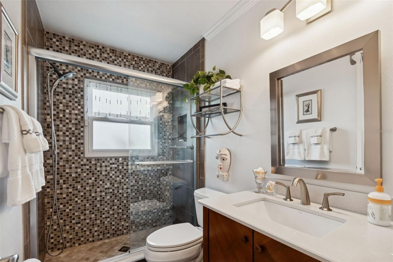 1338 Snell Isle Boulevard Ne, Unit 2, Saint Petersburg, FL 33704 Photo