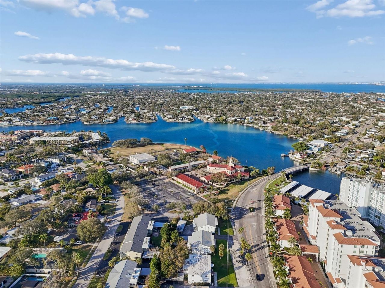 1338 Snell Isle Boulevard Ne, Unit 2, Saint Petersburg, FL 33704 Photo